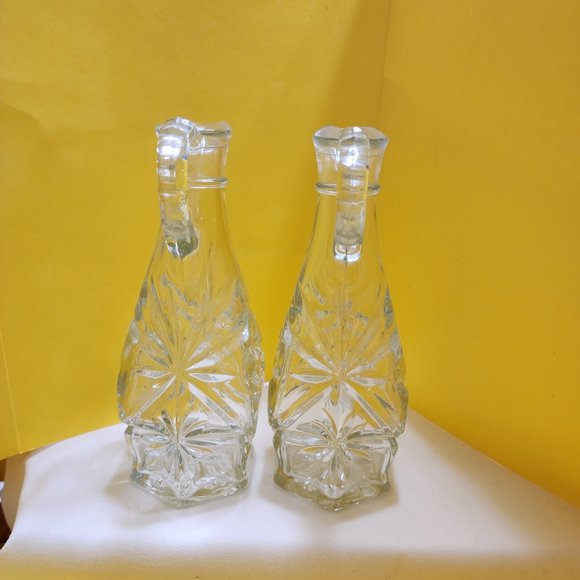 Vintage Anchor Hocking Prescut Clear Glass Star of David Cruets w/ Stoppers - Picture 5 of 10